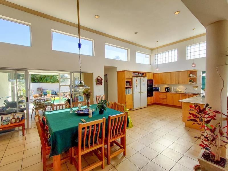 5 Bedroom Property for Sale in Stilbaai Wes Western Cape